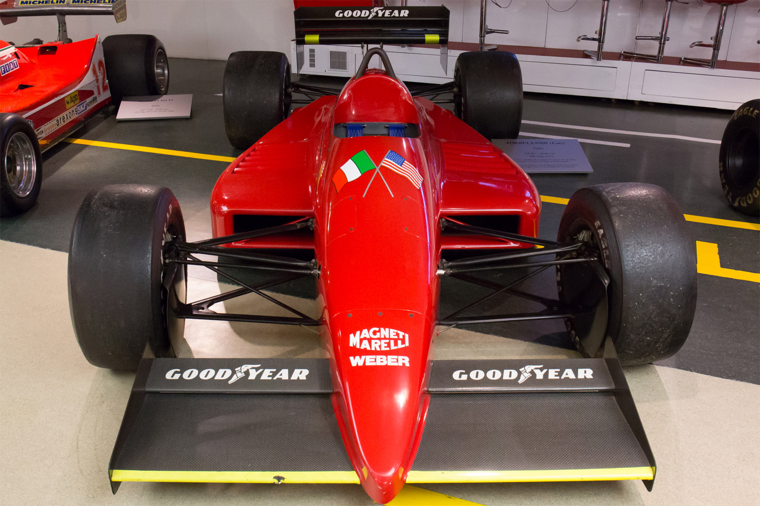 Знаете ли Вы что Ferrari строила автомобиль для серии CART?