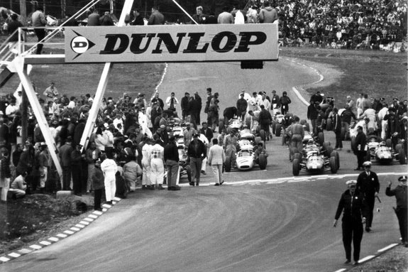 Гран-при США 1965 года: Грэм Хилл выигрывает Гран-при США