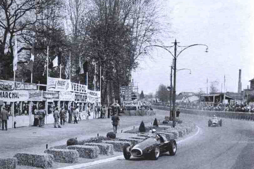 Незачетный Гран-При По 1954 года: Gordini побеждает!
