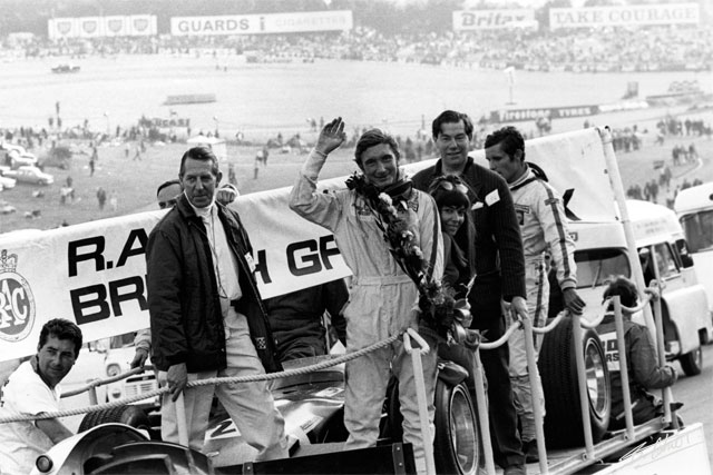 Гран-При Великобритании 1968 года: Победа Йо Зифферта на новом Lotus`e