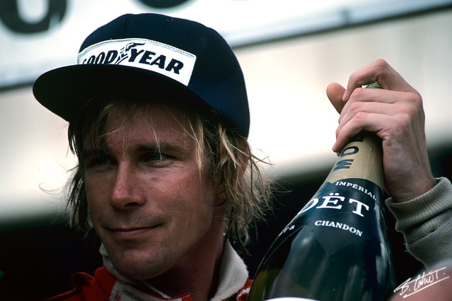 Гран-При Франции 1976 года: Хант побеждает в двух Гран-При за два дня